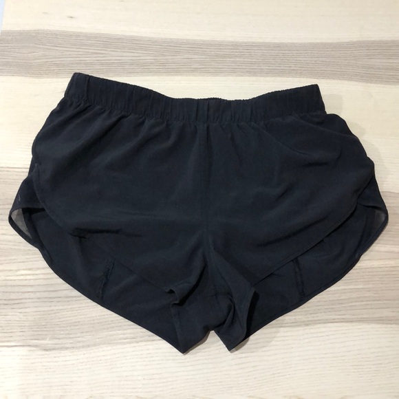 Lululemon shorts - Picture 3 of 6
